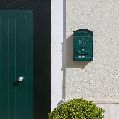 ホテル Apulian House ブリンディジ エクステリア 写真