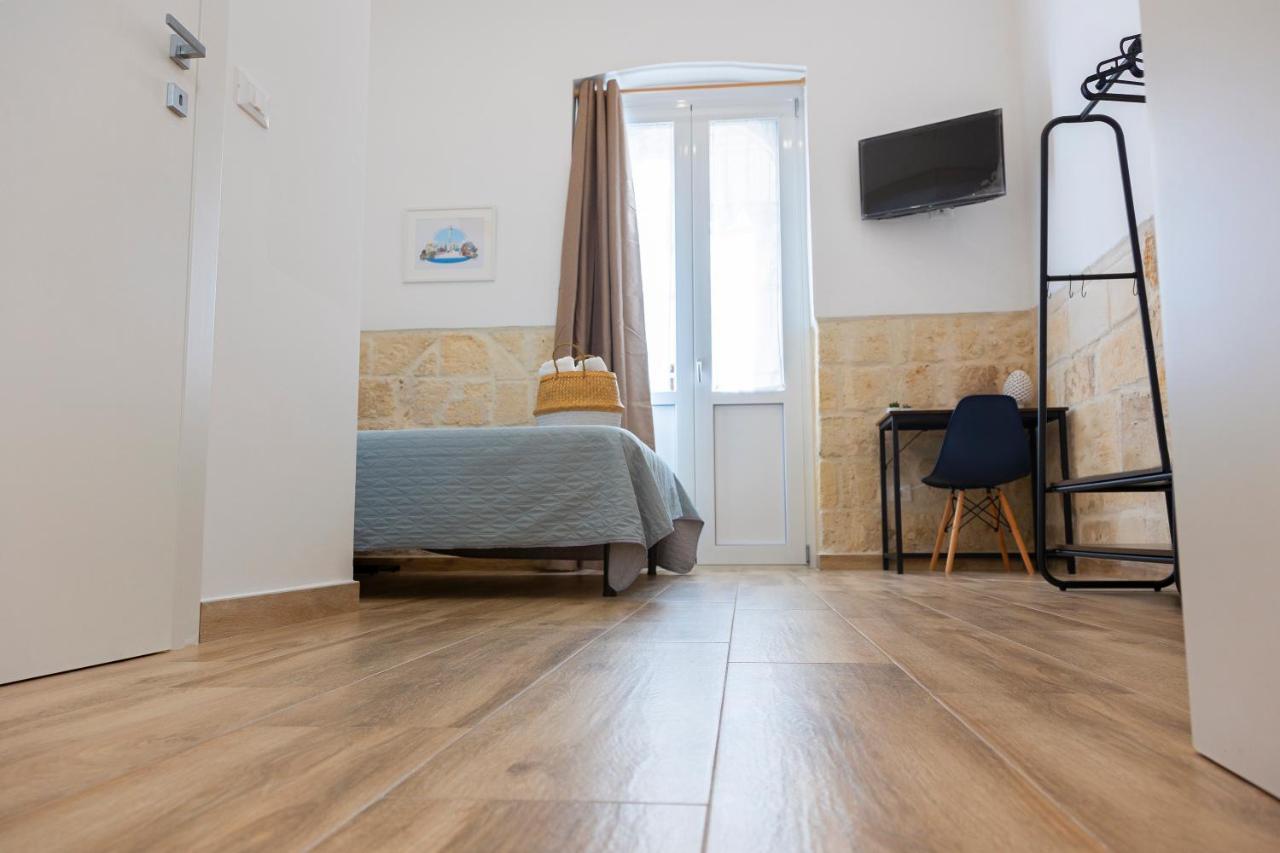 ホテル Apulian House ブリンディジ エクステリア 写真